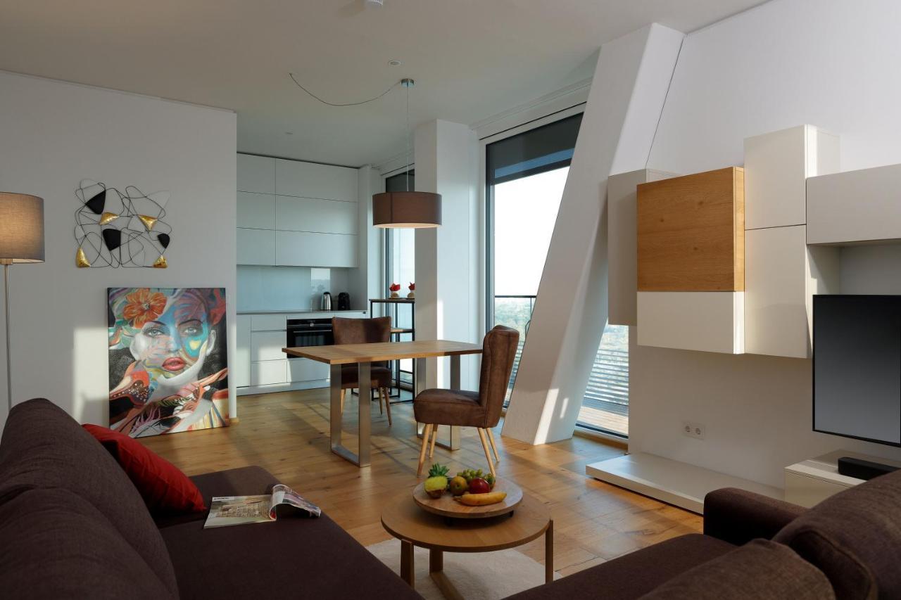 Triiiple Level 21 Mit Balkon Und Tiefgarage Viena