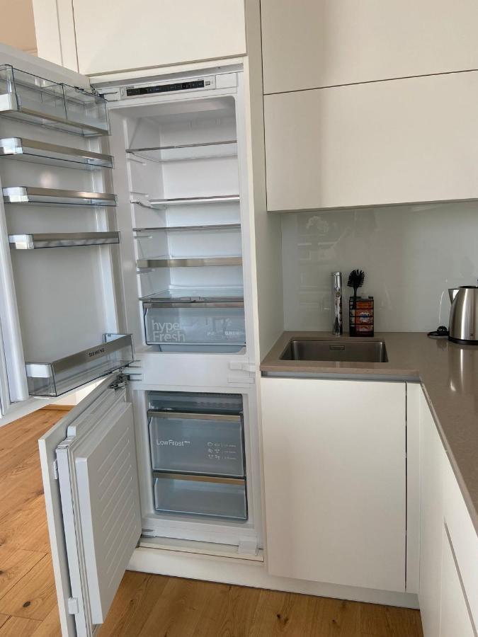 Triiiple Level 21 Mit Balkon Und Tiefgarage * Viena